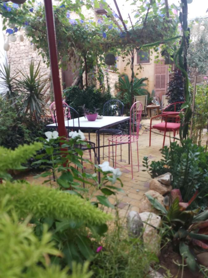 Mystery Garden Guest House Famagusta  Ngoại thất bức ảnh