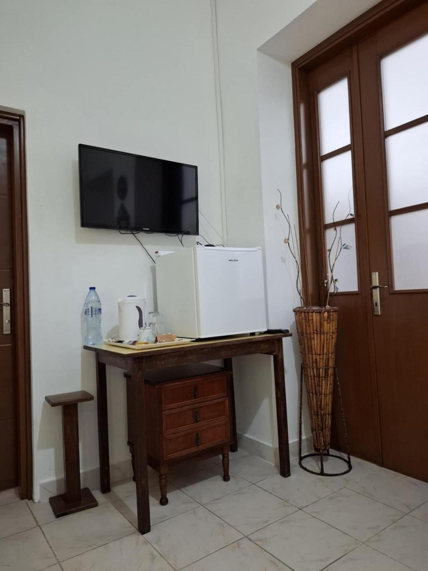 Mystery Garden Guest House Famagusta  Ngoại thất bức ảnh