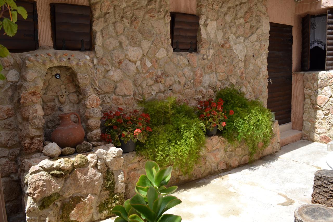Mystery Garden Guest House Famagusta  Ngoại thất bức ảnh